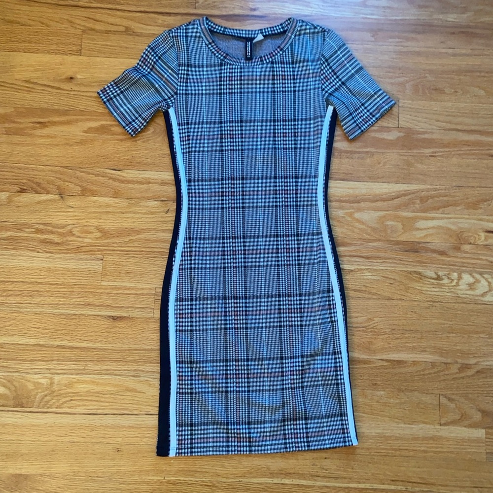 NWOT H&M body con plaid dress